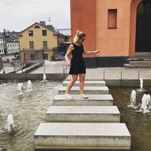 Meet your Posher, Rachel